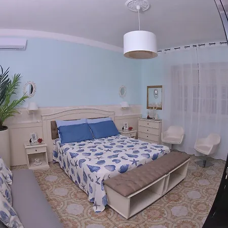 Gisella Tatil Evi